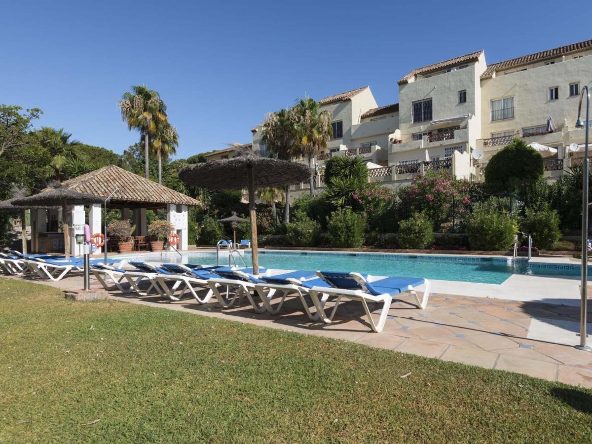Appartement Vacation I Los Pinos, Elegant And Bright Townhouse, The Family Golf Getaway, 5 Minutes From Puerto Banus, Security Night Time Marbella