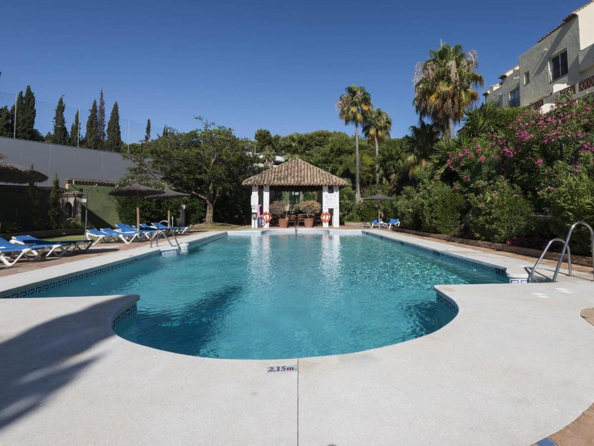 Appartement Vacation I Los Pinos, Elegant And Bright Townhouse, The Family Golf Getaway, 5 Minutes From Puerto Banus, Security Night Time Marbella